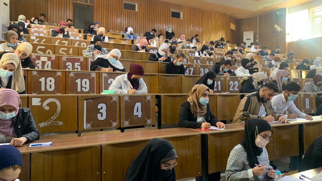 كلية الصيدلة في جامعة البصرة تباشر امتحانات النصف الاول من الفصل الدراسي 2021/2022